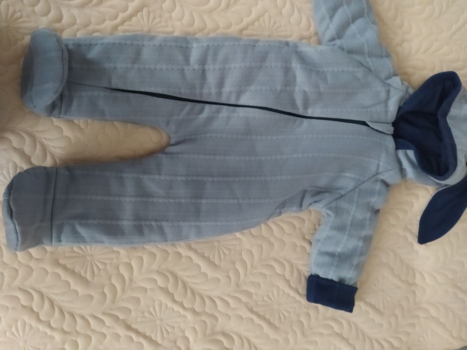 Продам детский комбинезон