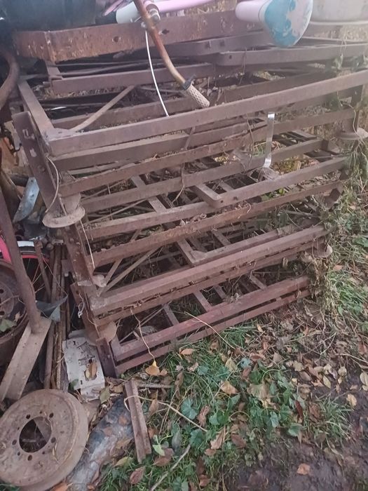 Продам контейнеры 9 шт