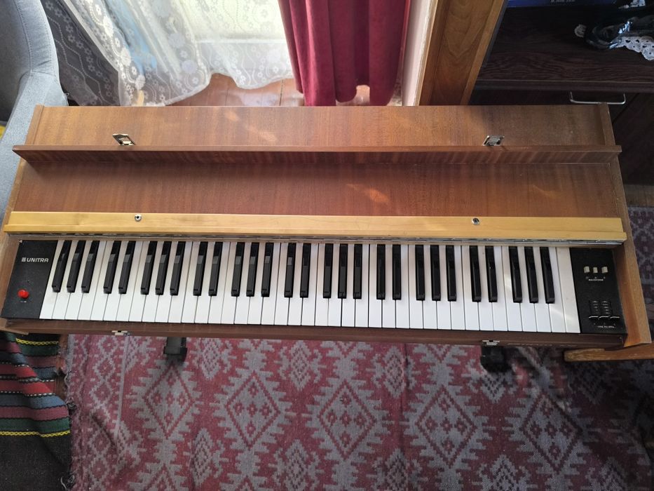 Електрическо пиано