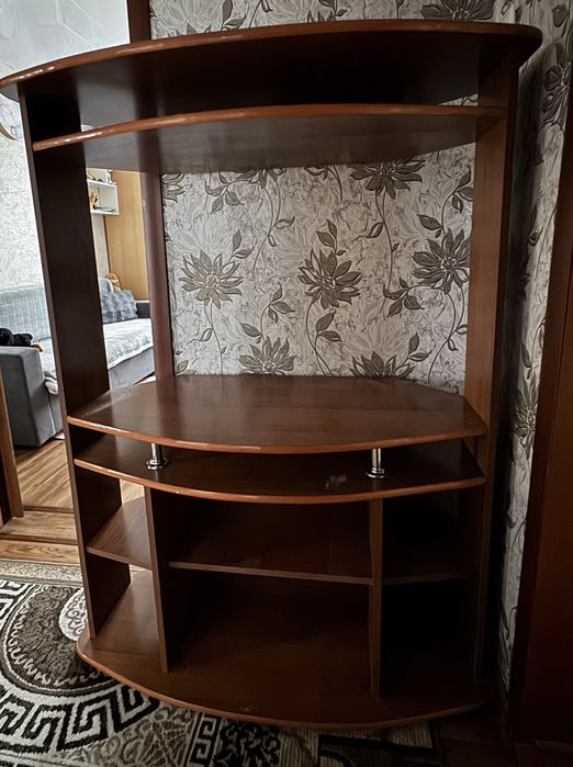 Продам тумбочку  ни дорого