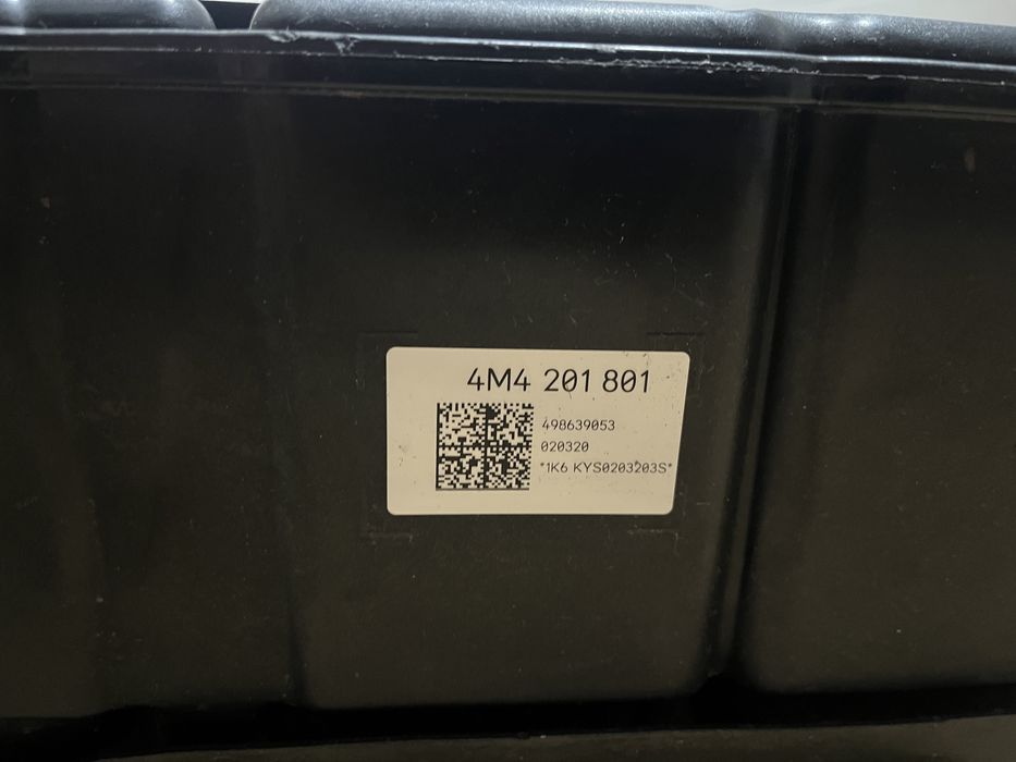 Canistra filtru carbon / Regulator combustibil Porsche Cayenne 9Y