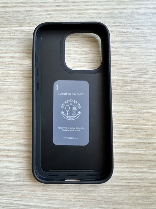 Vand Huse Spigen Iphone 14 PRO