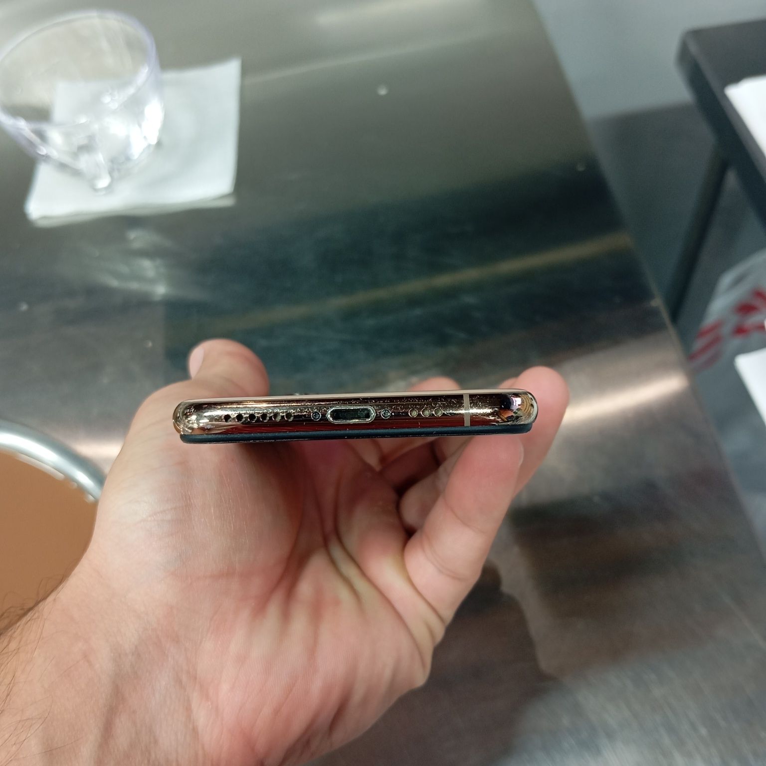 iPhone Xs gold obmen
