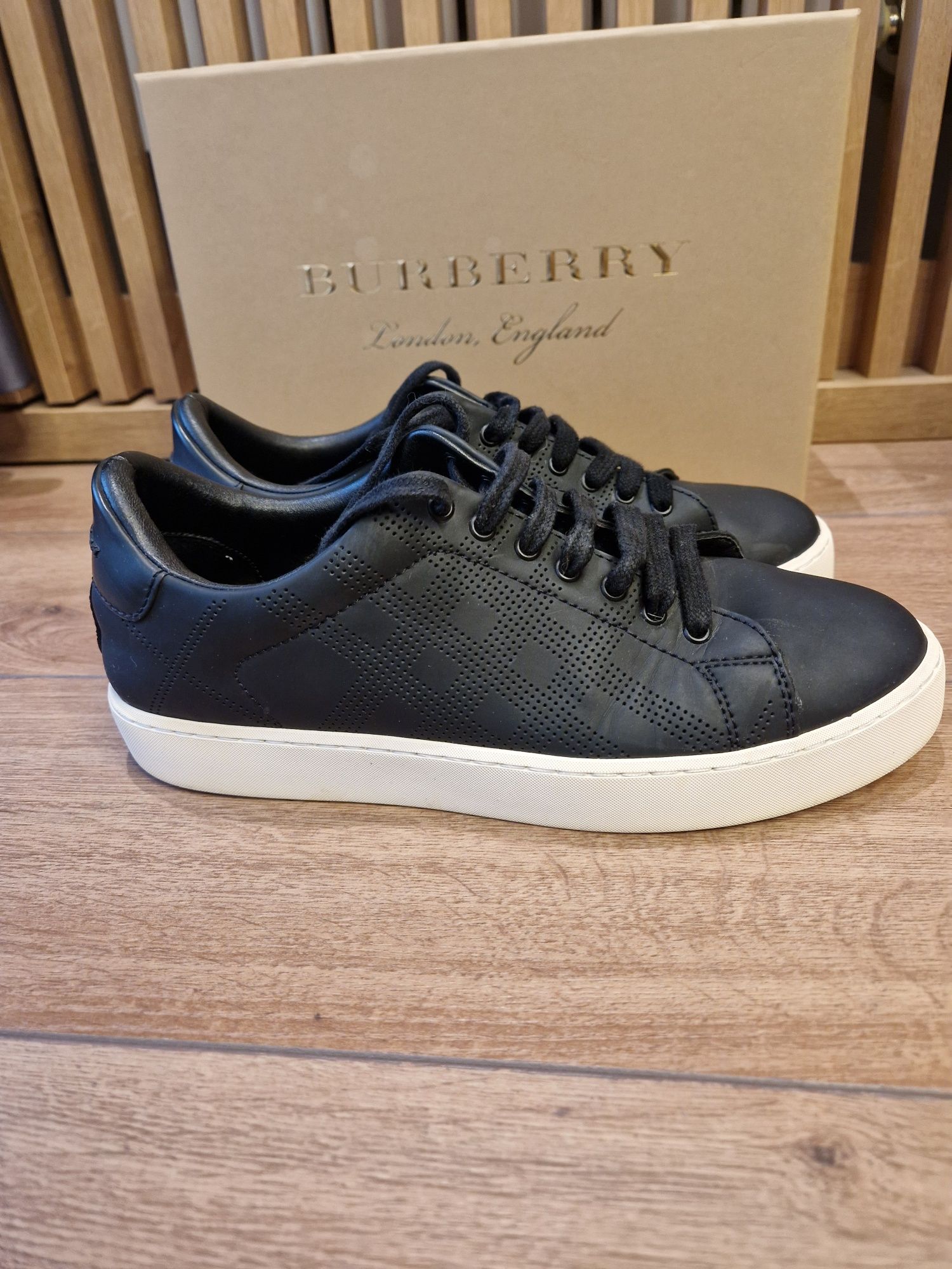 Кецове Burberry 38 номер