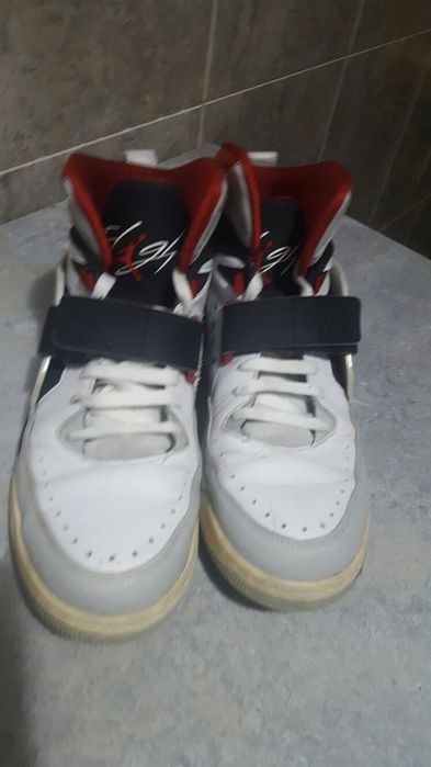 Vand pantofi sport