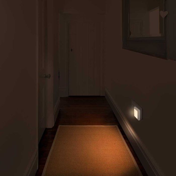 Димируема нощна лампа Emotionlite, LED нощни лампи за в контакт