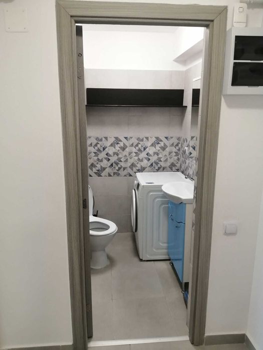 INCHIRIEZ apartament 3 camere, Brașov, Tractorul, str. Nicolae Labiș