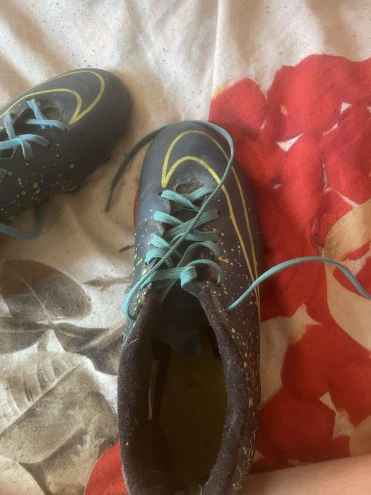 Продавам бутонки Nike Mercurial Vortex ll