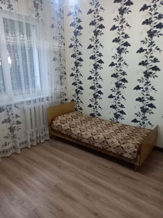 Продам кровать односпальный