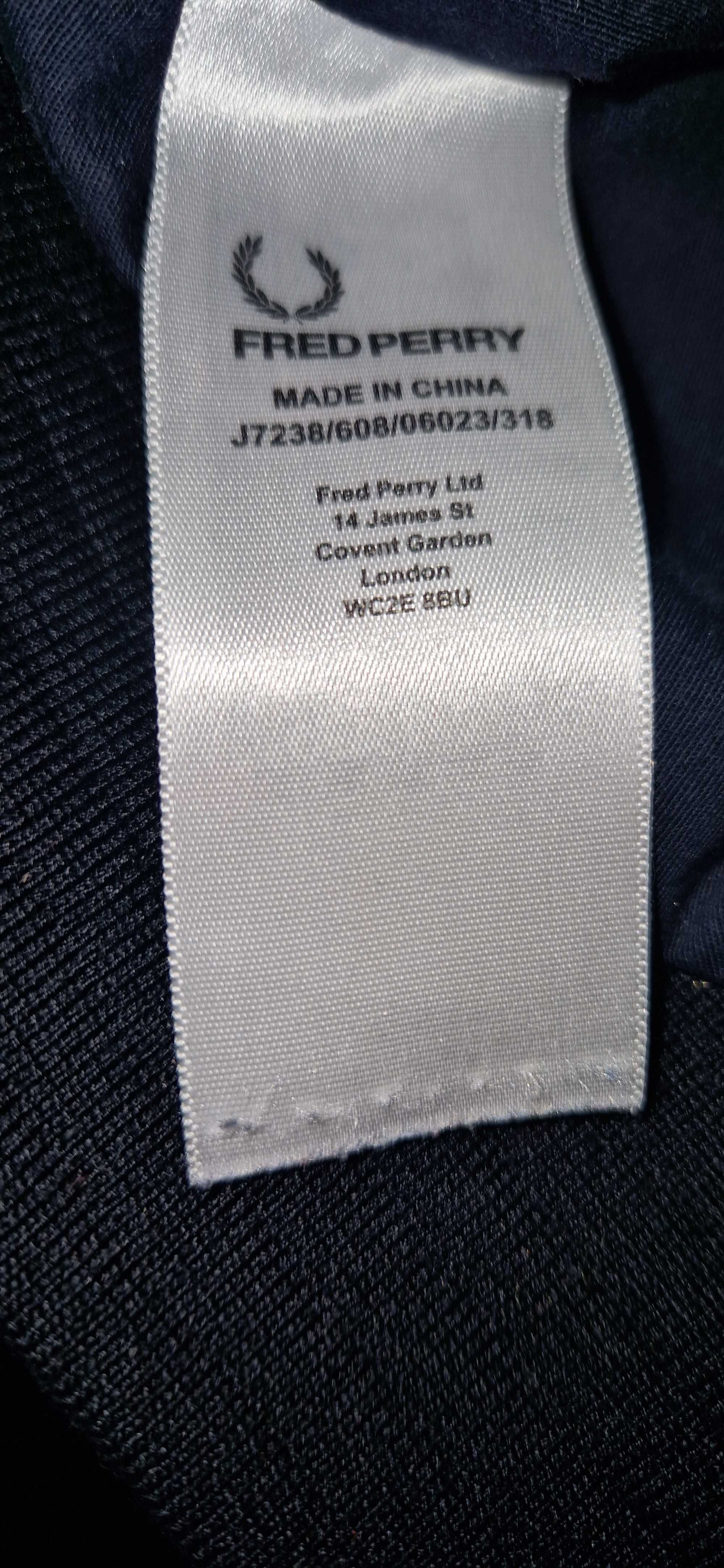 Fred Perry бомбър размер М