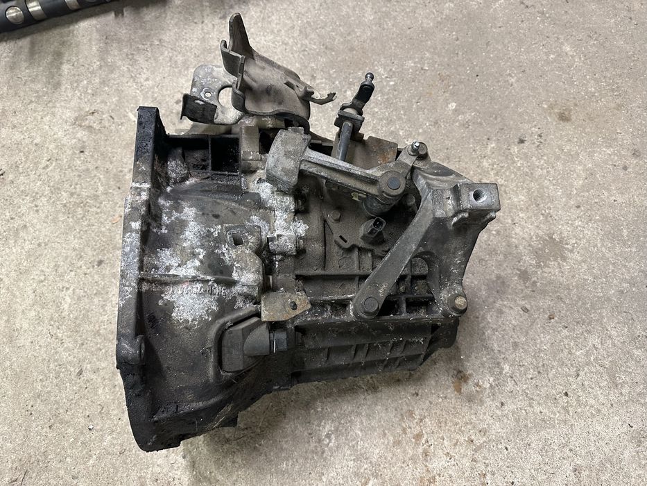 5-Степенна Ръчна Скоротна кутия за Mazda