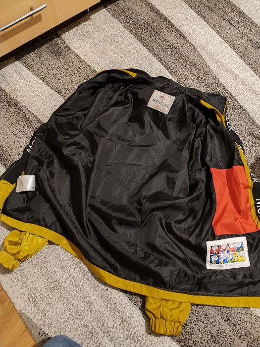 Geacă autentică Moncler de primăvară-toamnă