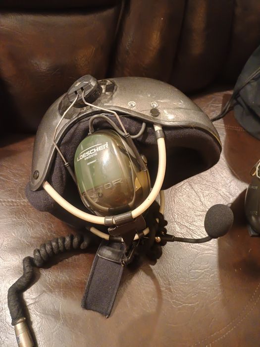 Vând 2 căști aviație LOESHHER