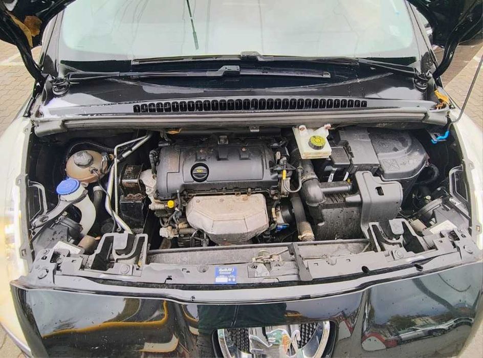 Peugeot 5008 от Нидерландия, панорамно стъкло на покрива за смяна