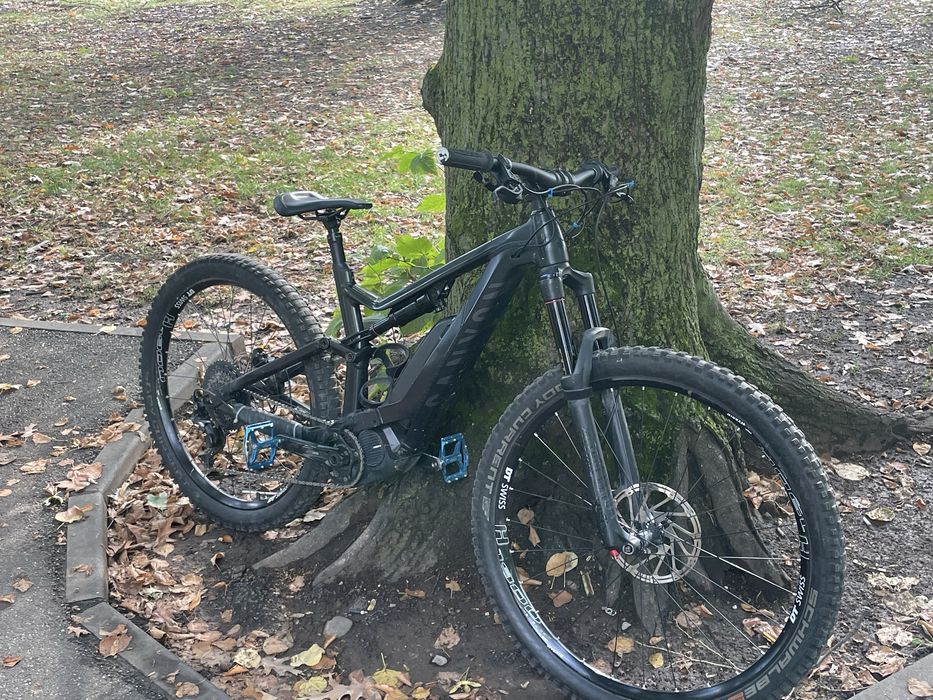 Bicicleta electrica Canyon spectral on pret redus cititi descriere