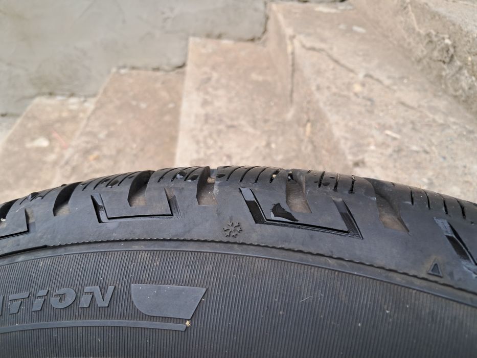 Продавам джанти с гуми за х5