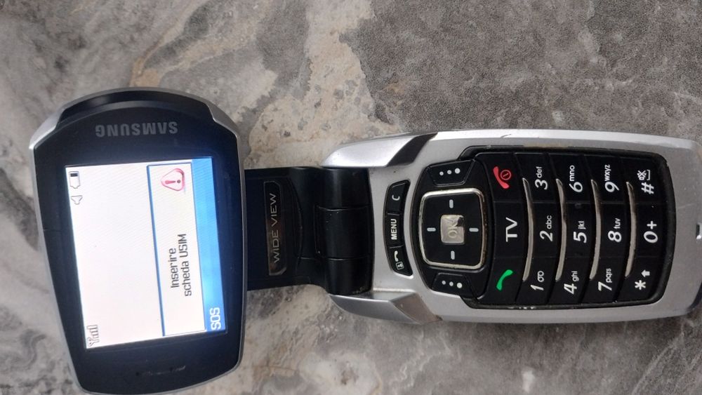 Lot telefoane vechi cu butoane nokia 8800 arte samsung maxcom alcatel