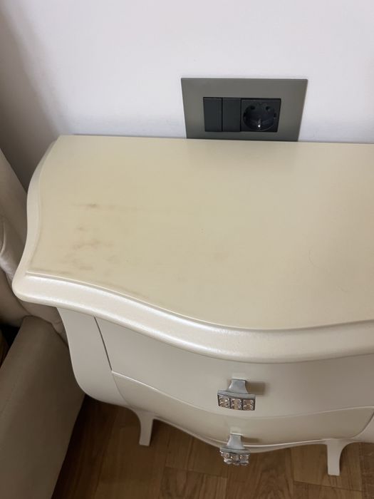 Mobila dormitor  lemn masiv