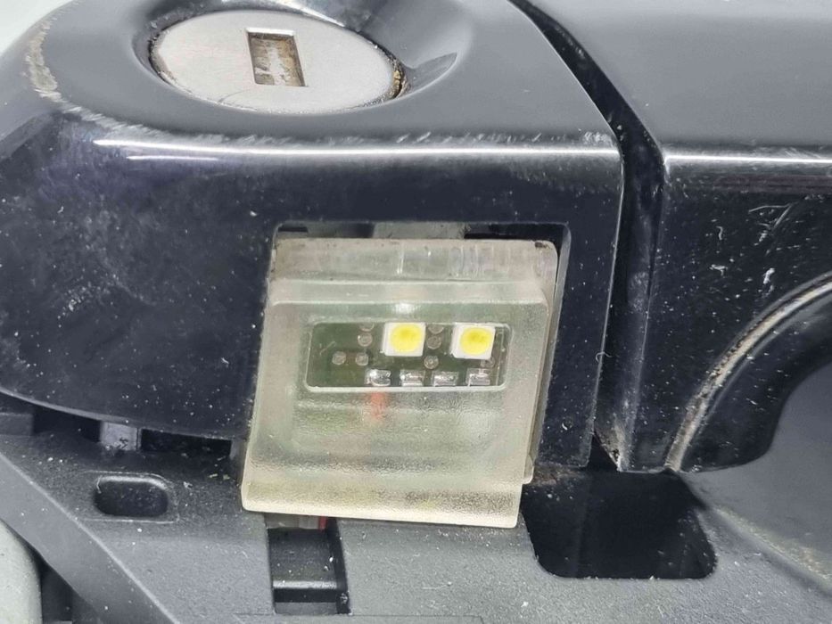 Maner usa dreapta fata Bmw X3 (F25) [Fabr 2010-2017] 668 SCHWARZ 2