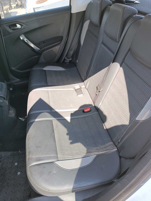 Пежо 2008 / Peugeot 2008 - 1,6 eHDI - на части