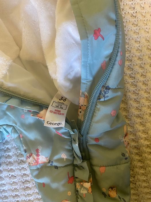 Космонавт  George