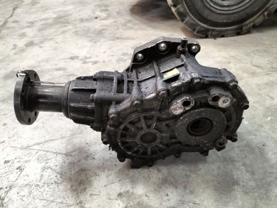Раздатка / Раздатъчна кутия Hyundai Santa Fe 2.2CRDI 2007г.