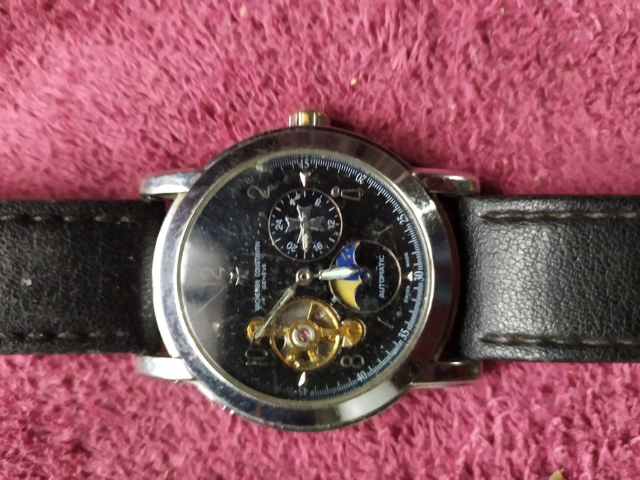 Vând ceas marca viceron Constantin pentru mai multe detalii la telefon