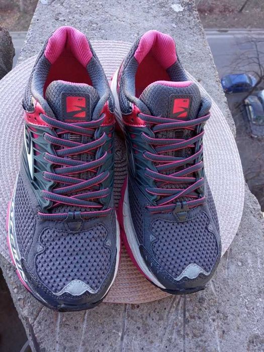 Adidasi Brooks Glycerin 10 – Running Shoes, marimea 39, UK 6 (25 cm)