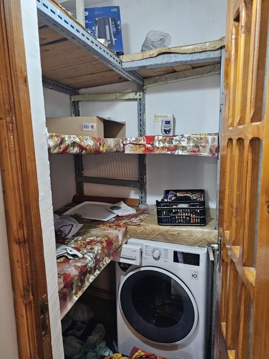 Inchiriez apartament cu 3 camere