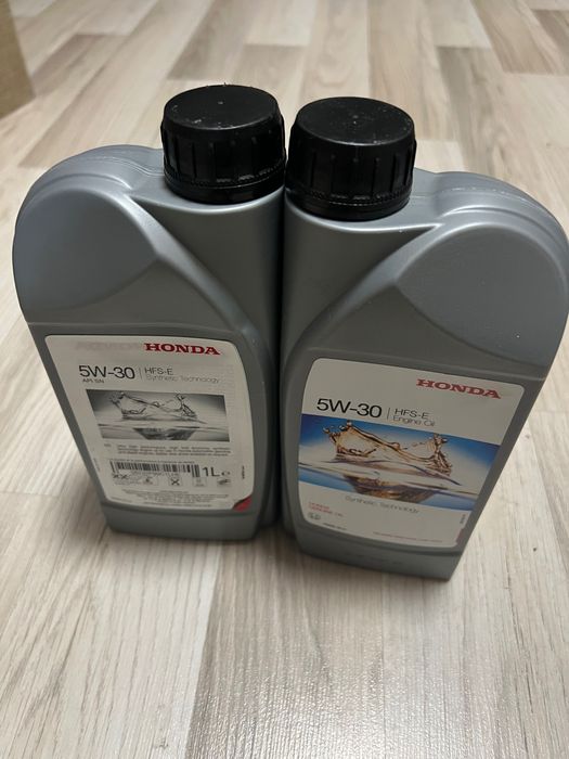 Оригинално двигателно масло ХОНДA 5W30 Honda Engine Oil - 1 литър