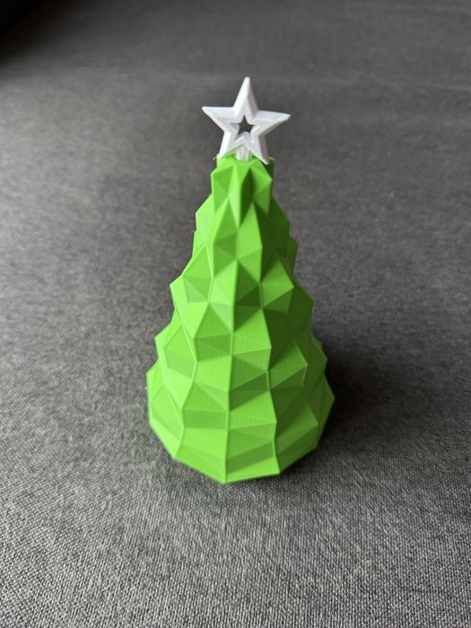 Модерна декоративна елхичка с тайно отделение за подарък 18СМ