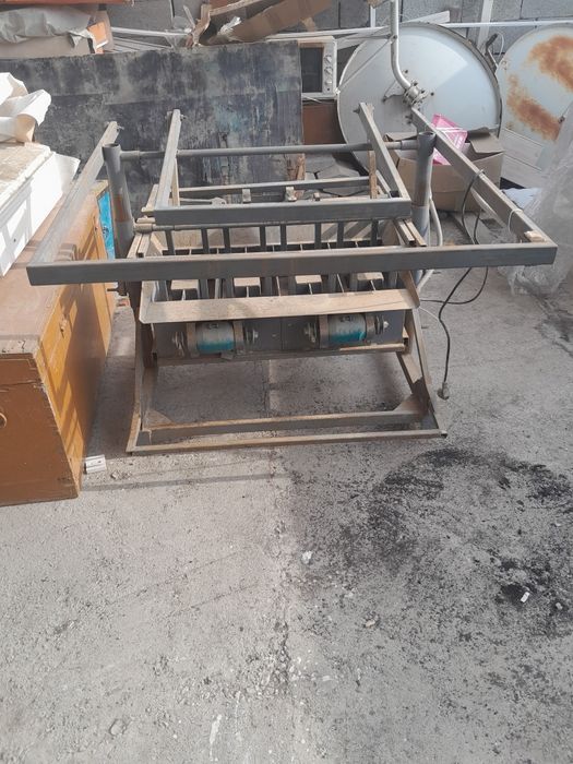 Станок для пескоблока шлакоблока