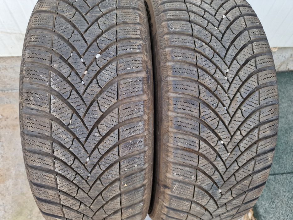 Anvelope 205/55R17 marca Semperit, M +S,,DOT 2023