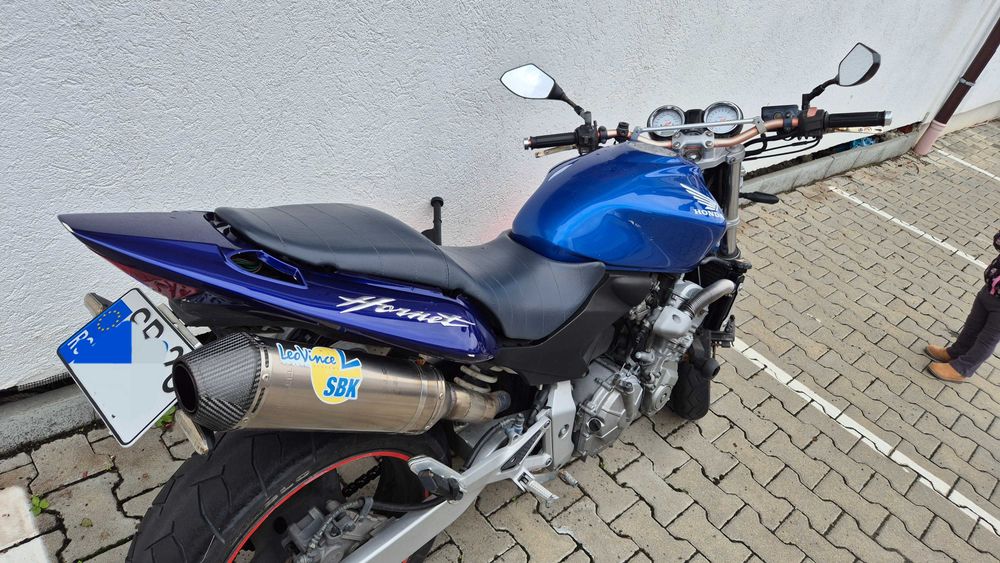 Vând motocicletă Honda Hornet 600