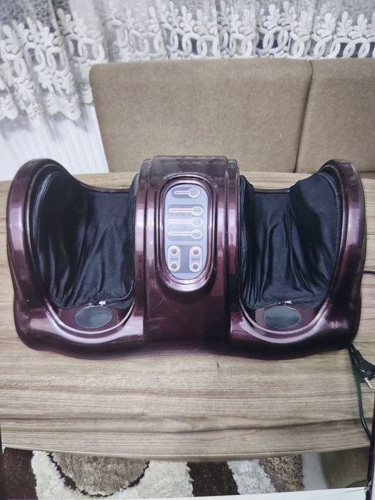 Aparat de masaj picioare