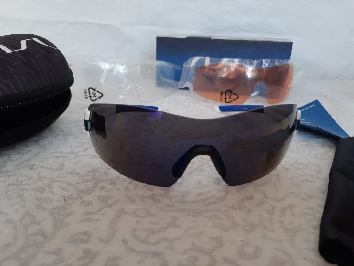 Слънчеви очила с три вида стъкла