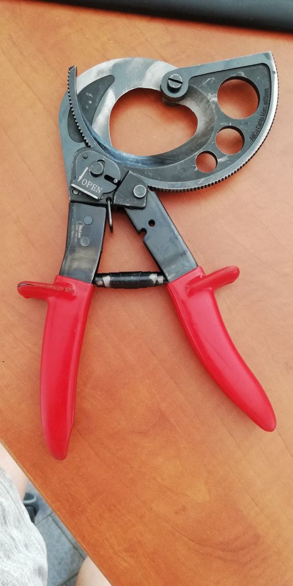 Knipex Cobra Patent VDE Cimco Bizline Fluke