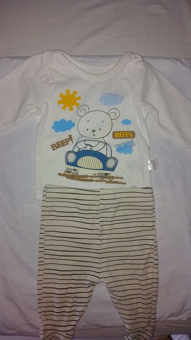 Vând hăinuțe bebeluș noi, cu eticheta