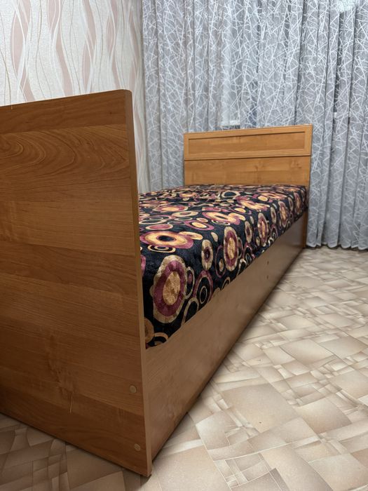 Продаётся кровать с подъёмным механизмом