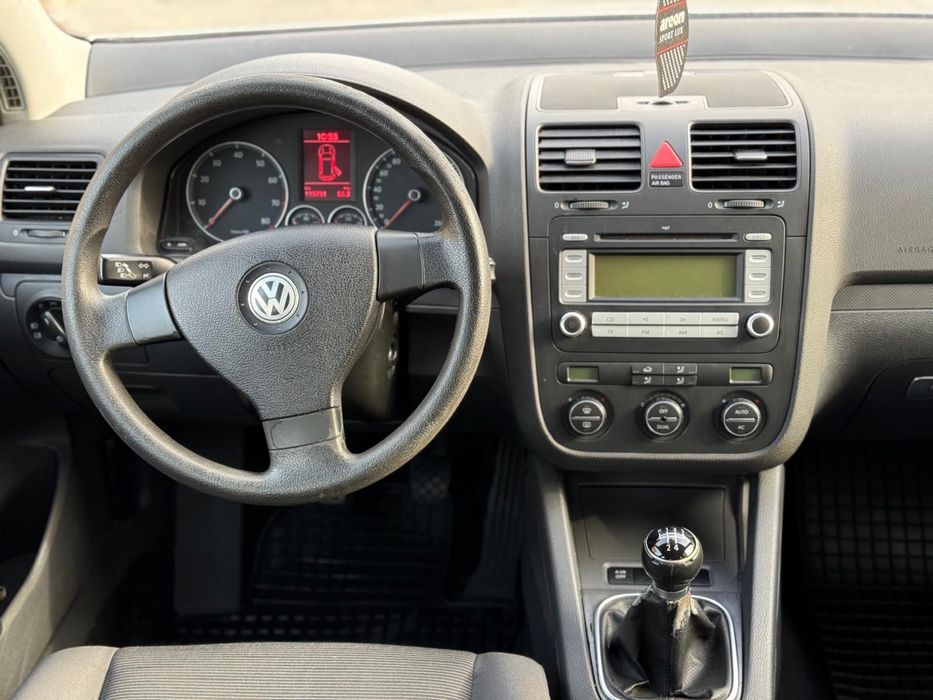 Volkswagen Golf V 1.6 MPI 119.000 km