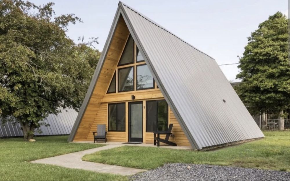 Vand case de gradina și de locuit