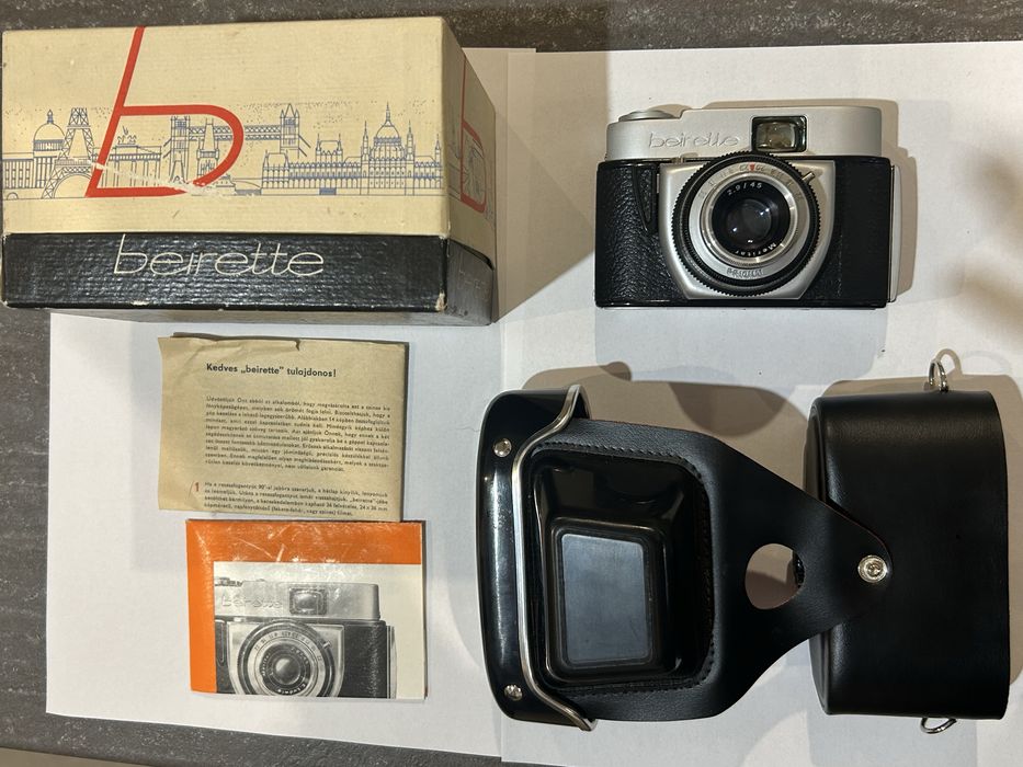 Продавам фотоапарат Beirette Priomat, Meritar 2.9/45 - отл. състояние