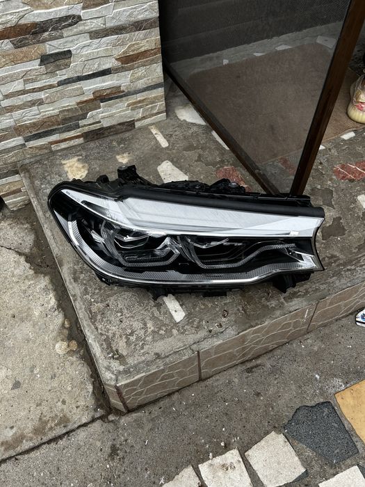 Far dreapta bmw seria 5 g30 led adaptiv