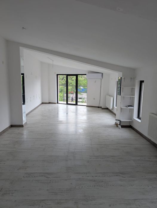 VILA Buzești - Demisol + Parter + 1 ETAJ  +130MP CURTE+ CONTAINER