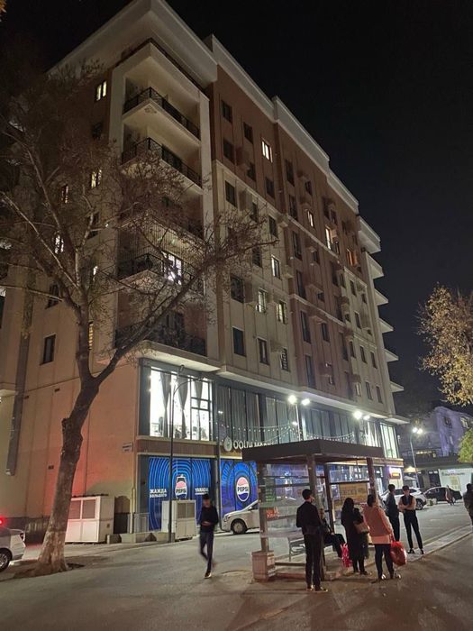 Квартира продаётся Алмазар рн Кара Камыш, ориентир Андалус.