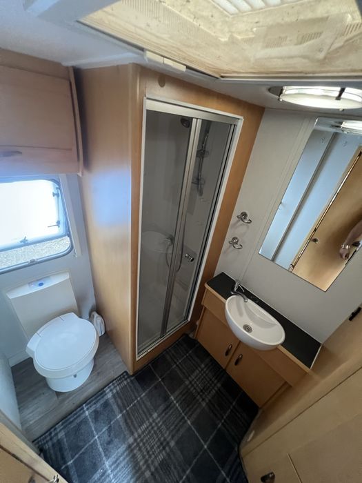 Elddis Avante 5 pers inm Ro,panou solar,cabina de dush,Cort an 2010