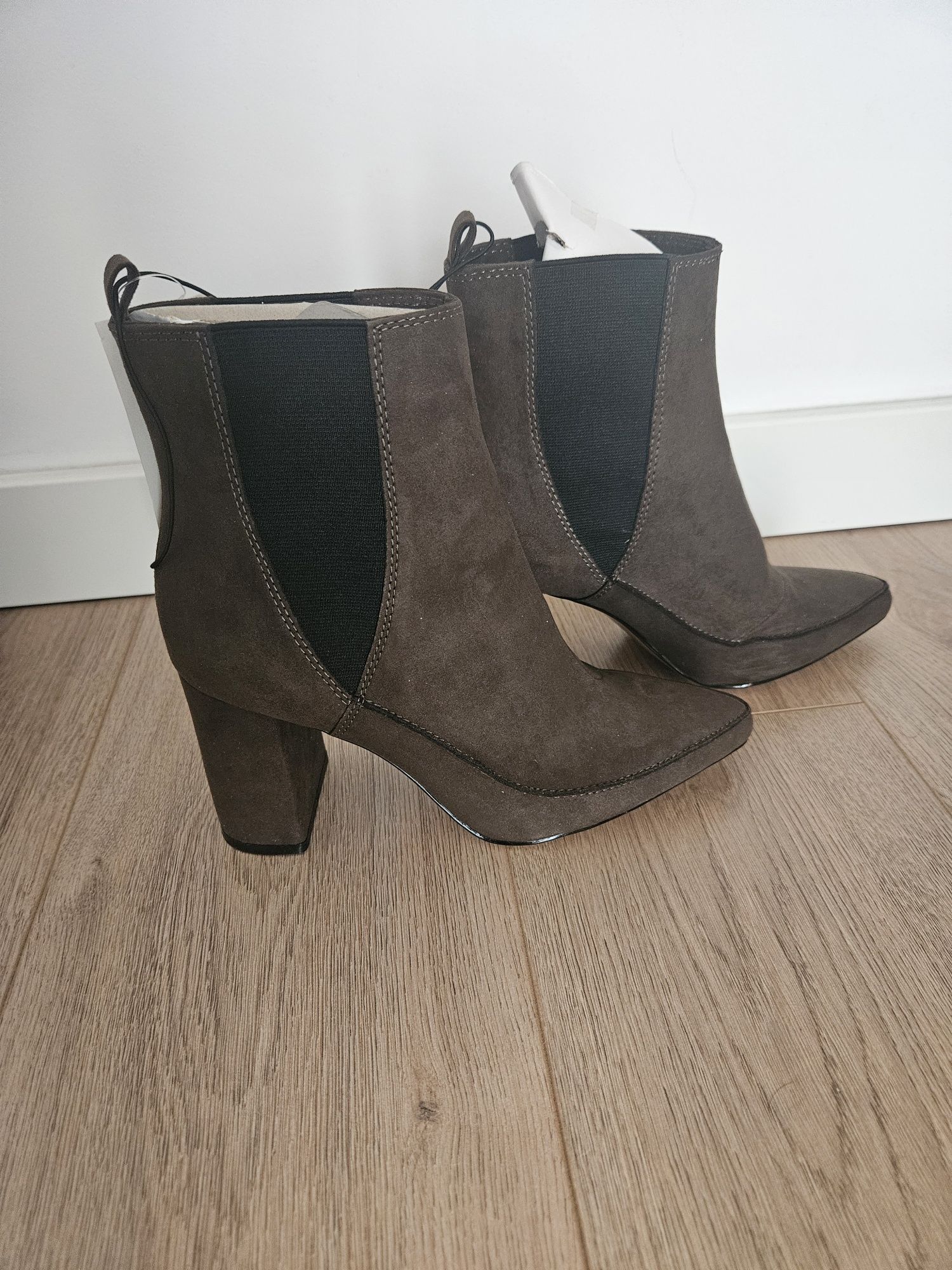 Botine H&M masura 39