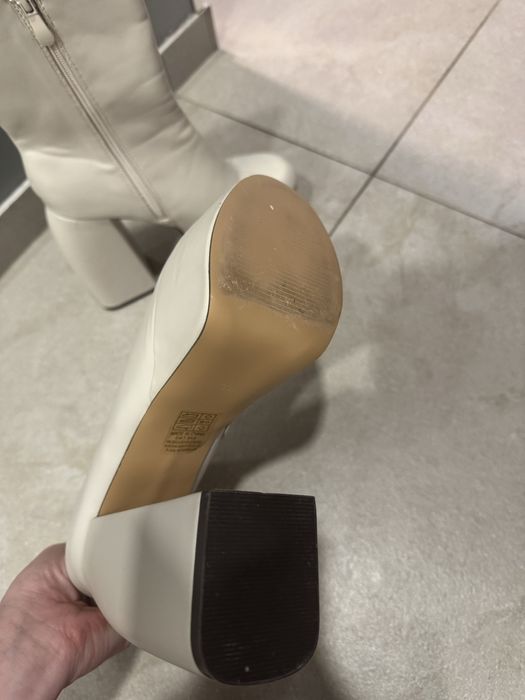 Боти с дебел ток