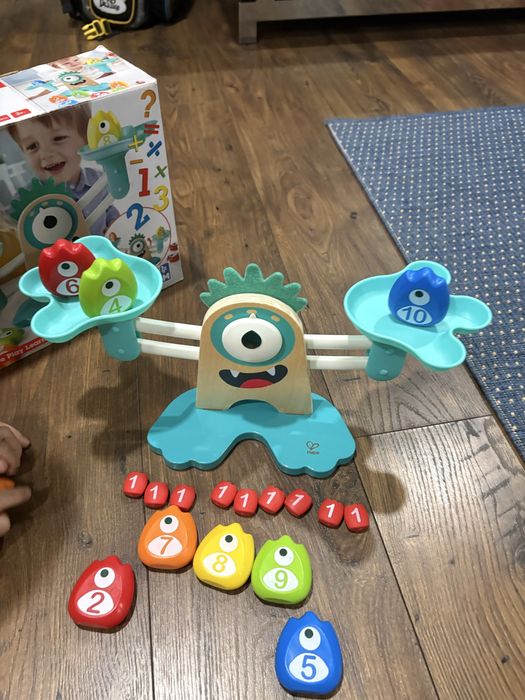 Hape Monster Math Scale – образователна везна, 3+ години