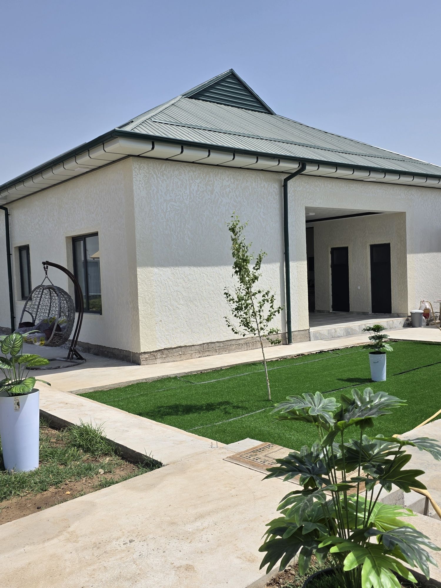 Tashmore boyida Янги dacha, kater chaqirsa boladi, baliq tutsa boladi.